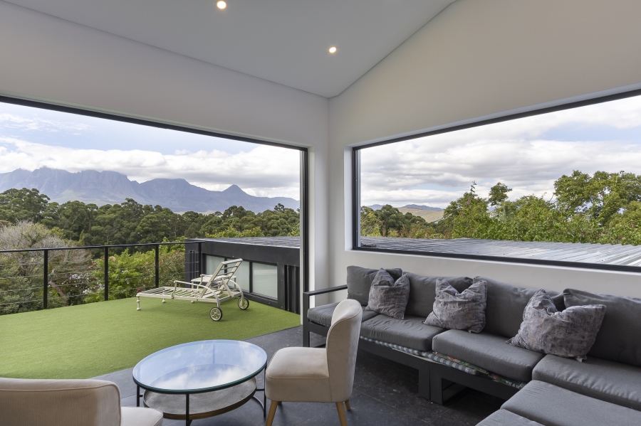 4 Bedroom Property for Sale in Helderrand Western Cape